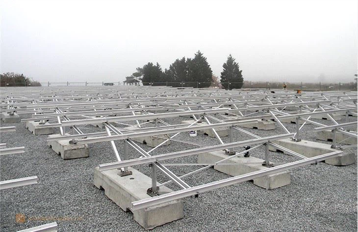 Ballasted concrete base ground mounting (5)